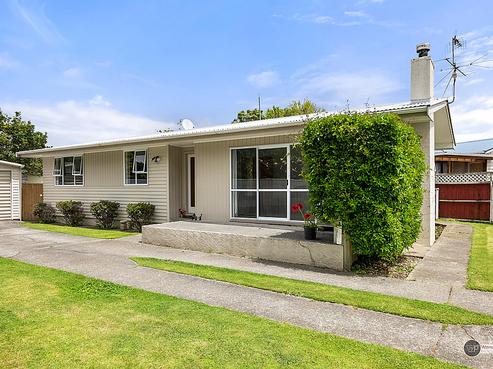 14 California Drive, Totara Park