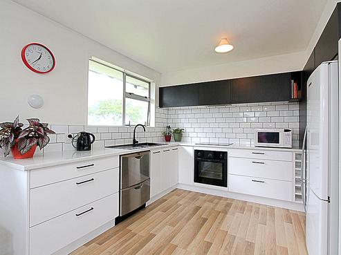 64 Atherfold Crescent, Greenmeadows