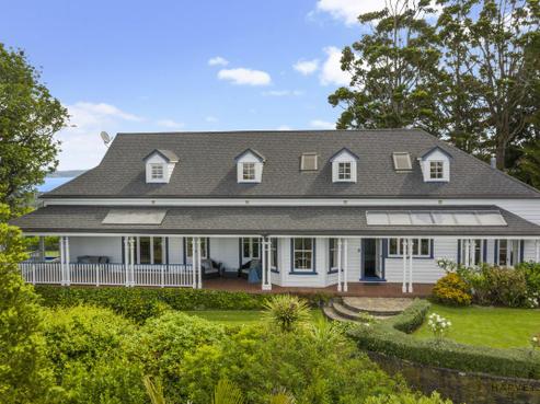 14 Rangiwai Road, Titirangi