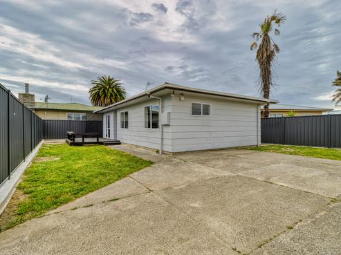2/66 Bledisloe Road, Maraenui