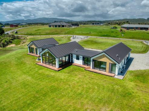 110B Hanmer Terrace, Gladstone