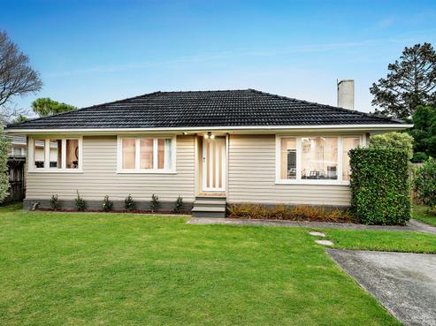 82 Kervil Avenue, Te Atatu Peninsula