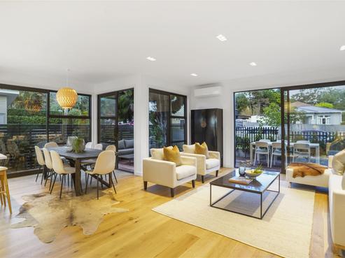 13 Queensway, Three Kings