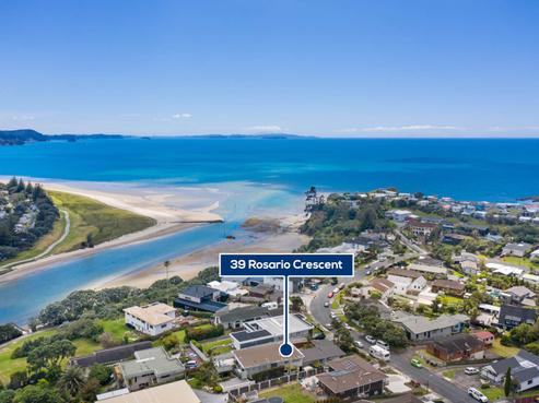 39 Rosario Crescent, Red Beach