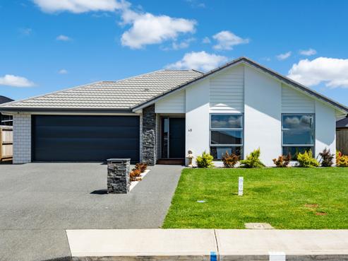 45 Lake Drive, Tikipunga