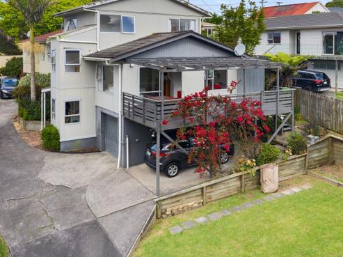 10C Verbena Road, Birkdale