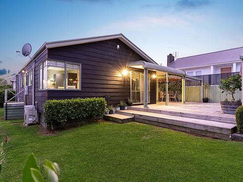 1A Netherlands Avenue, Kelston
