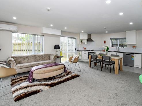 50D Preston Road, Clover Park