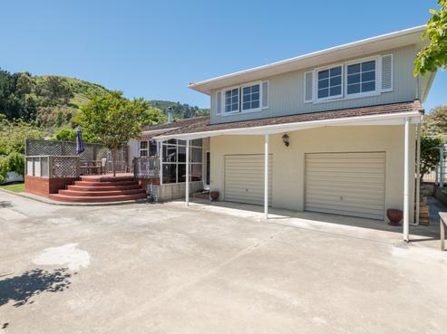 10 Rainbow Drive, Atawhai