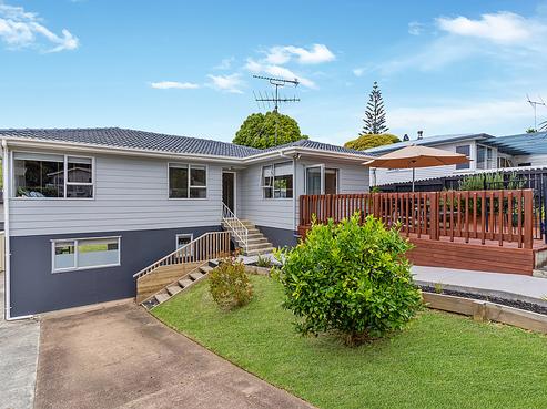 64 Vandeleur Avenue, Birkdale