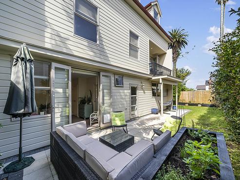 1D Banff Avenue, Epsom