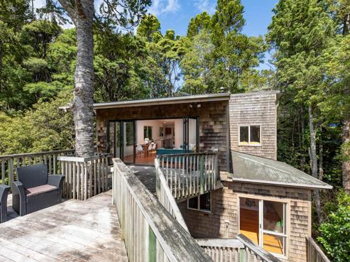 73 Kauri Point Road, Laingholm
