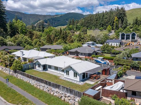 3 Tussock Place, Stoke