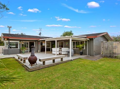 24 Settlers Grove, Orewa
