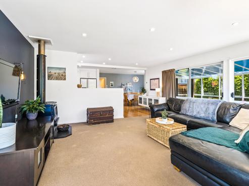 74 Hall Road, Sawyers Bay