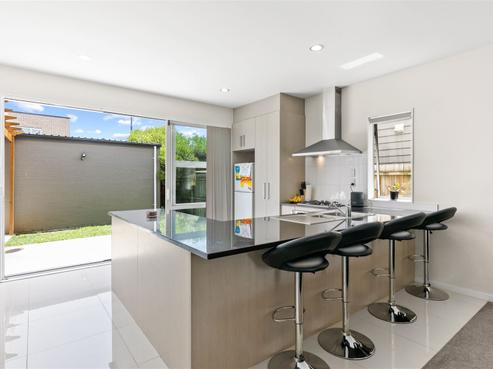 24 Hakawai Avenue, Takanini