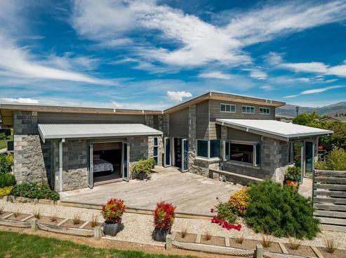 9 Crabbe Place, Cromwell