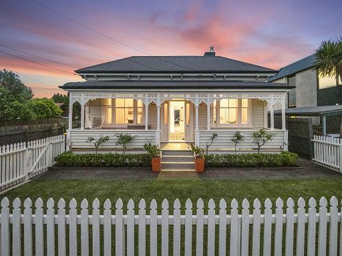 11 Cleary Road, Panmure