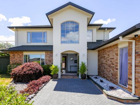 12 Facilita Avenue, Wharewaka