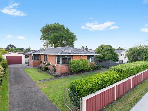 16 Stonehurst Avenue, Waiuku