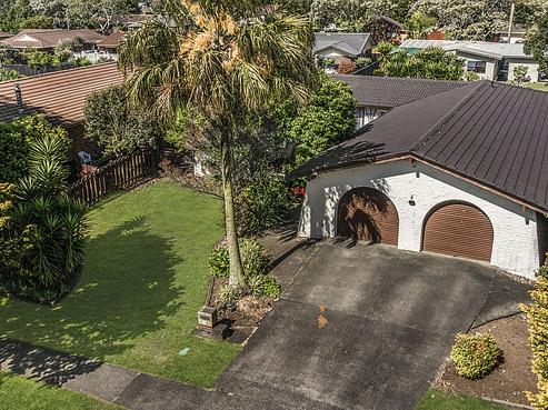 30 Beaumaris Way, Conifer Grove