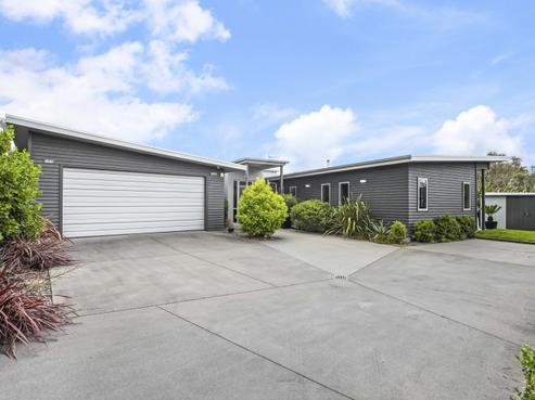 10 Westbury Mews, Huntington