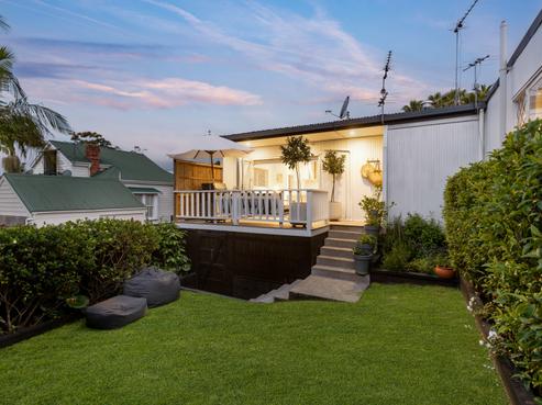 1/34 Clifton Road, Herne Bay