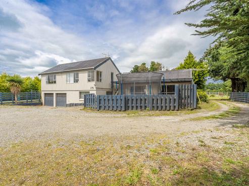 175 Fairweather Road, Mill Road