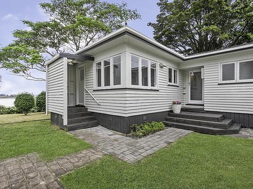 58 Youngs Road, Papakura