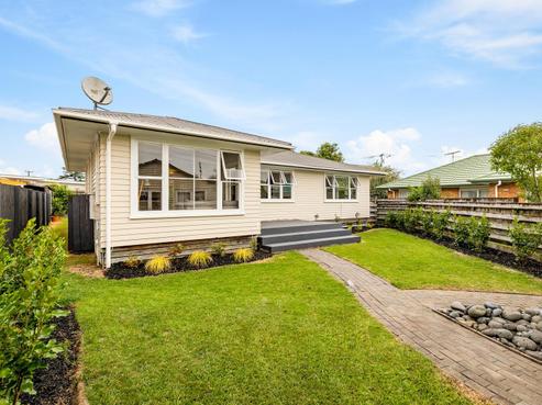 39 Wharf Road, Te Atatu Peninsula