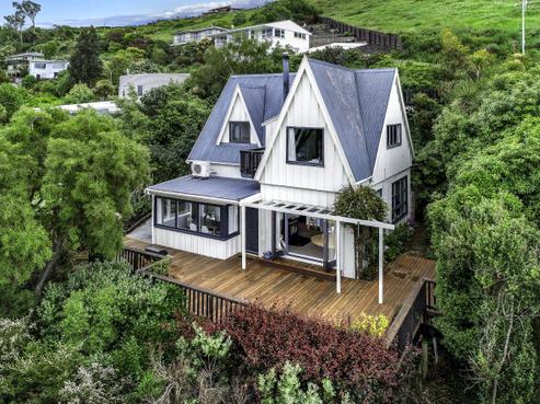39 Cressy Terrace, Lyttelton