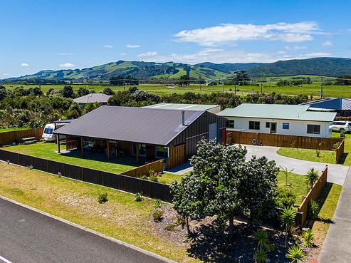 16 Kokopu Street, Ahipara