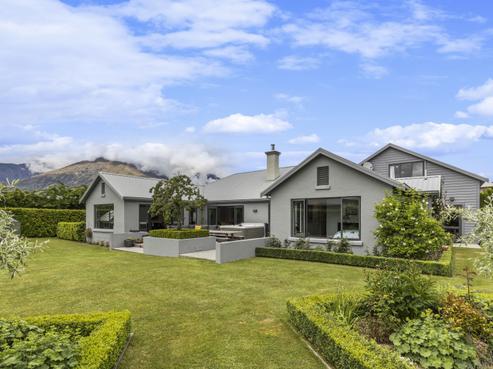 2 Stowmore Lane, Lower Shotover
