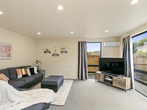 42A Thurleigh Grove, Karori