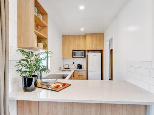 8/17 Coyle Street, Sandringham