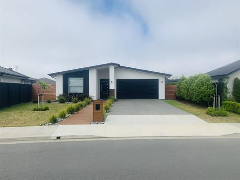 15 Wakeman Way, Woodend Beach
