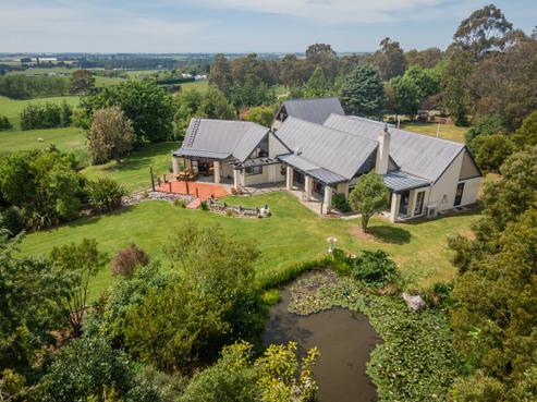 88 Rolling Ridges Road, Levels