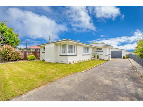232 Lamond Street East, Hargest