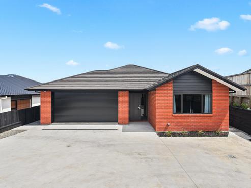 16 Waireka Road, Rototuna North