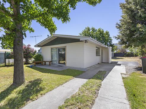 84 Barry Avenue, Cromwell