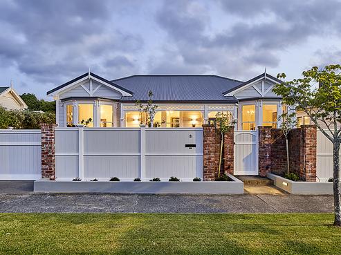8 Hautana Square, Woburn