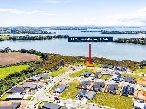 57 Tahuna Minhinnick Drive, Glenbrook
