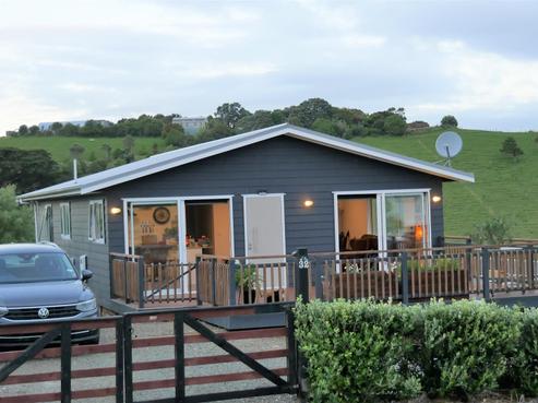 32 Oxford Street, Whakapirau