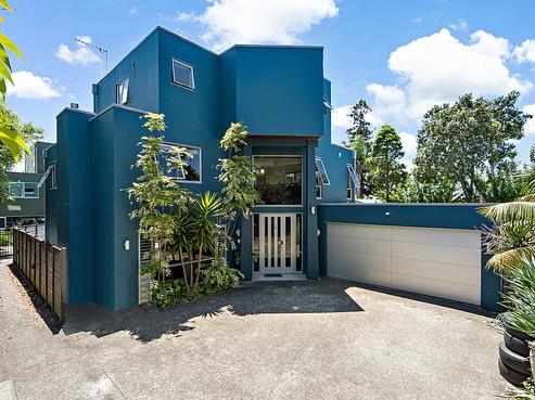 239B Meola Road, Point Chevalier