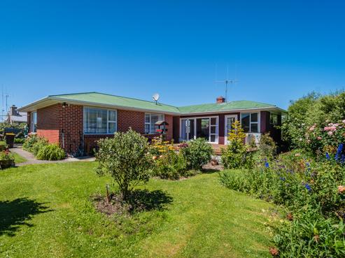 7 Balmoral Street, Marchwiel