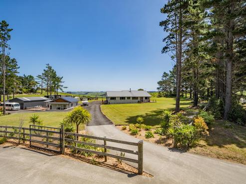 837 Ararimu Valley Road, Helensville