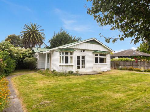 208 Racecourse Road, Sockburn