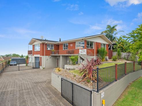 25 Russleigh Drive, Dinsdale