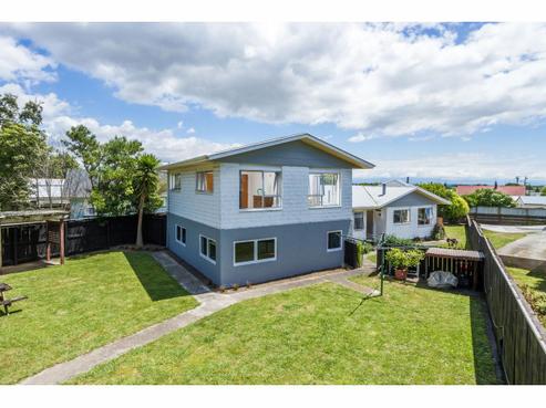 9 Cooper Place, Richmond
