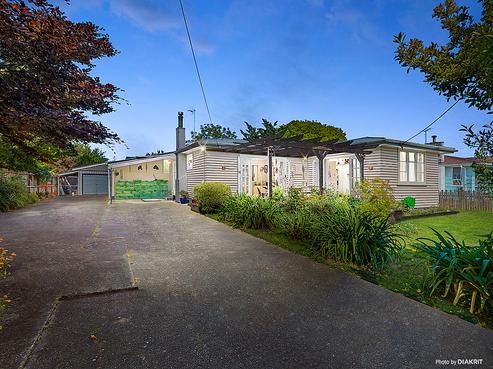 1 Charles Street, Carterton